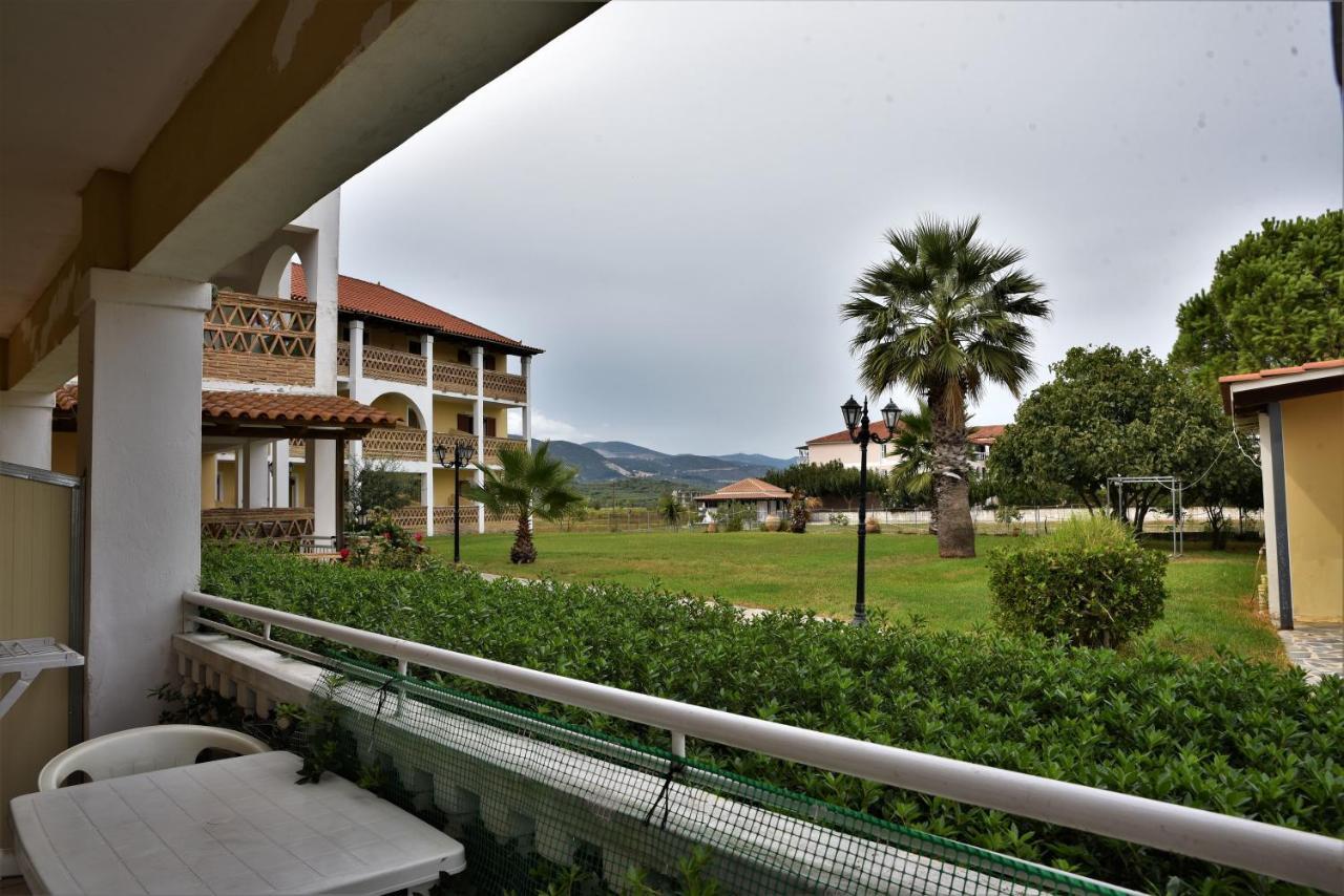 Elpida Hotel อลิกานาส ภายนอก รูปภาพ