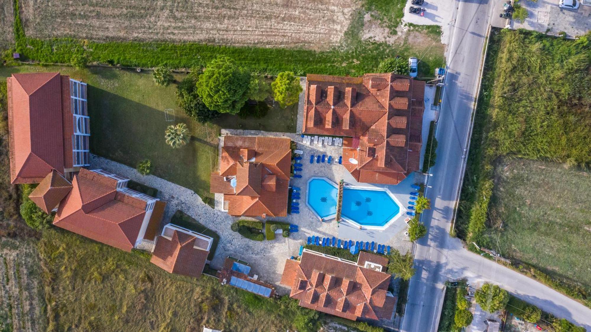 Elpida Hotel อลิกานาส ภายนอก รูปภาพ
