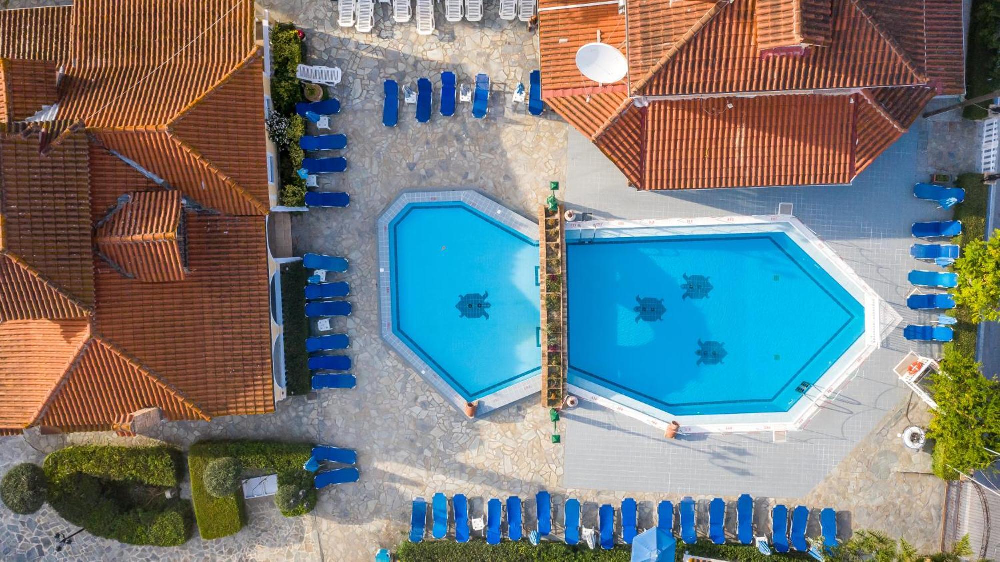 Elpida Hotel อลิกานาส ภายนอก รูปภาพ