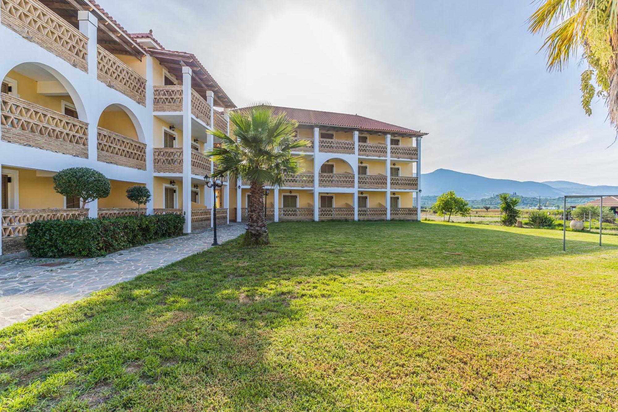 Elpida Hotel อลิกานาส ภายนอก รูปภาพ