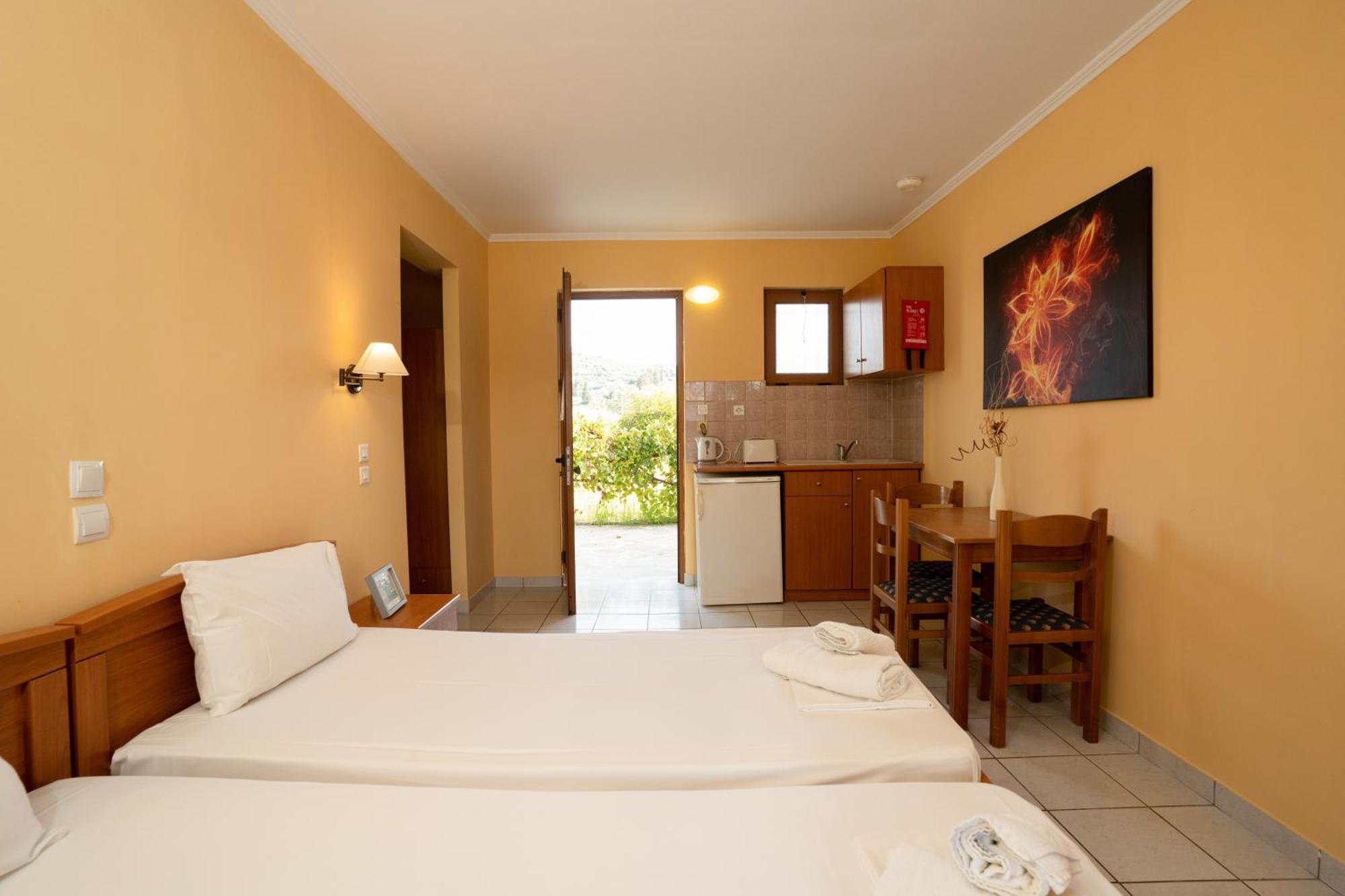 Elpida Hotel อลิกานาส ภายนอก รูปภาพ