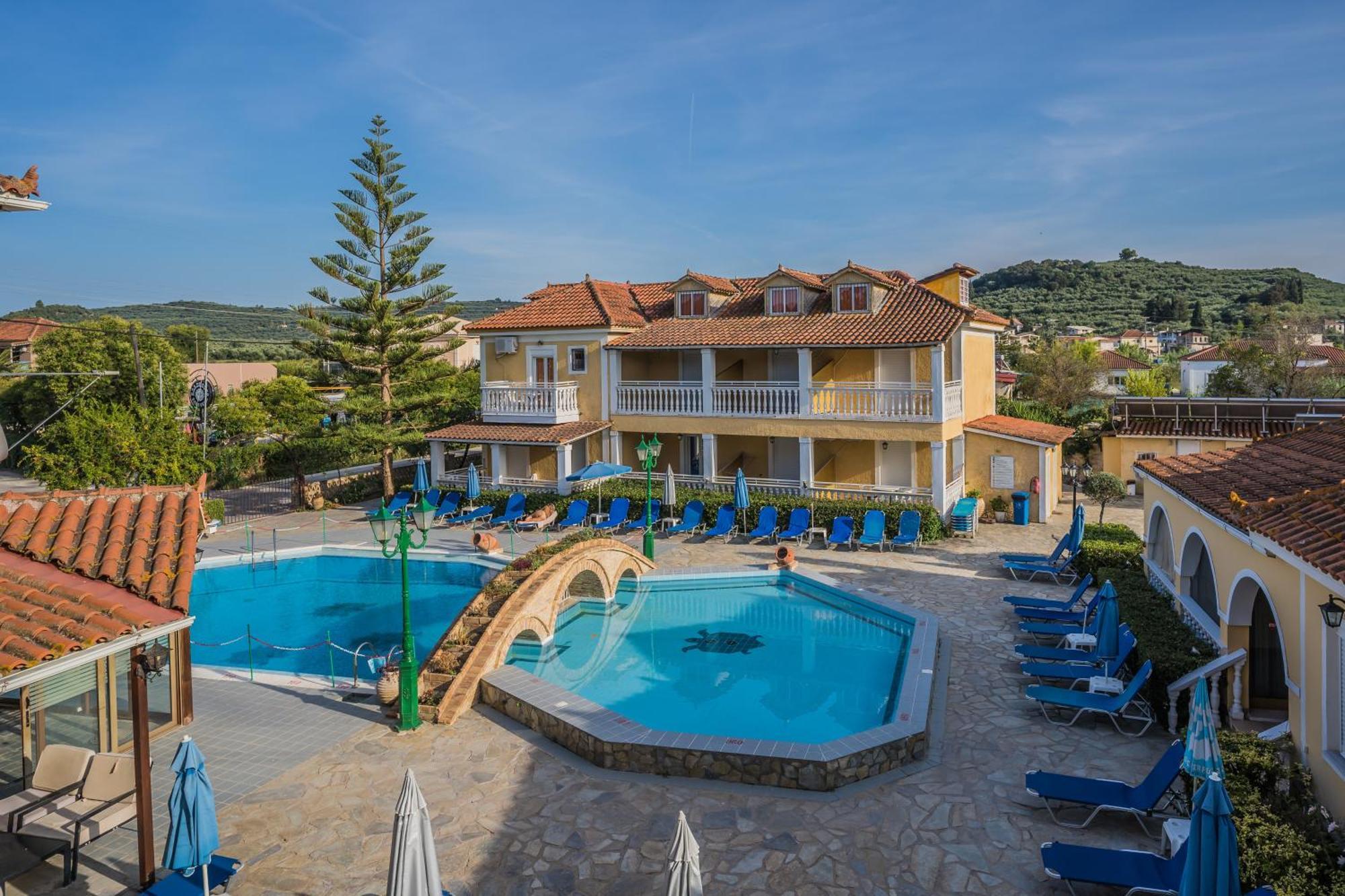 Elpida Hotel อลิกานาส ภายนอก รูปภาพ