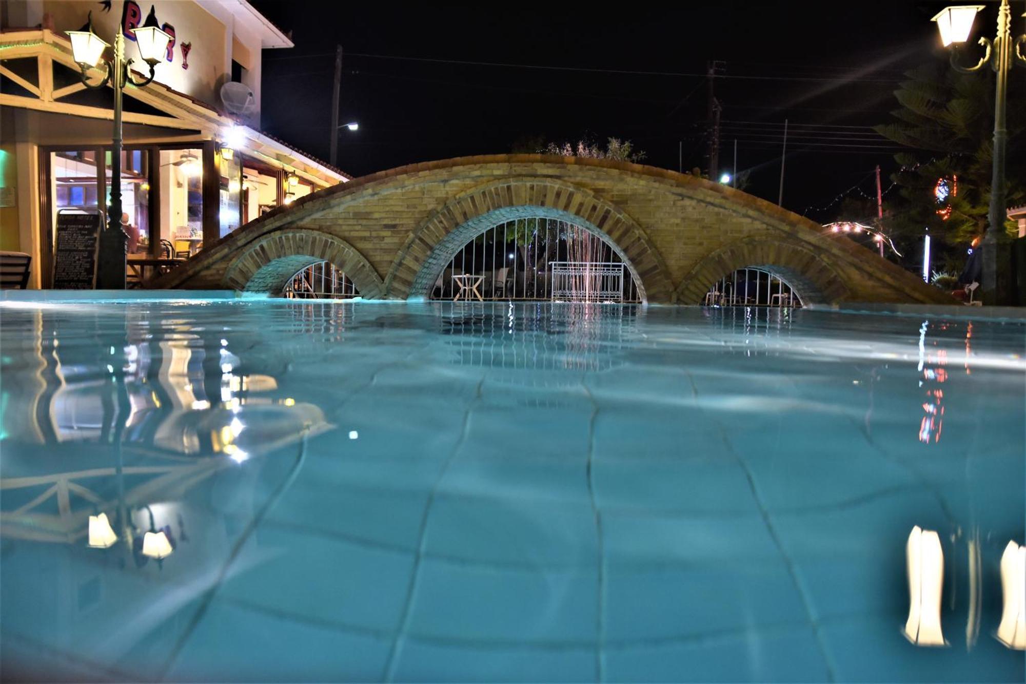 Elpida Hotel อลิกานาส ภายนอก รูปภาพ