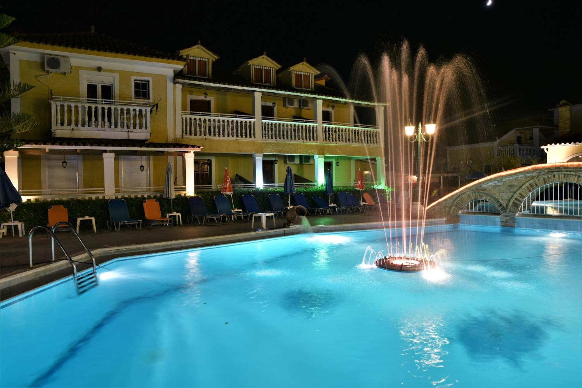 Elpida Hotel อลิกานาส ภายนอก รูปภาพ