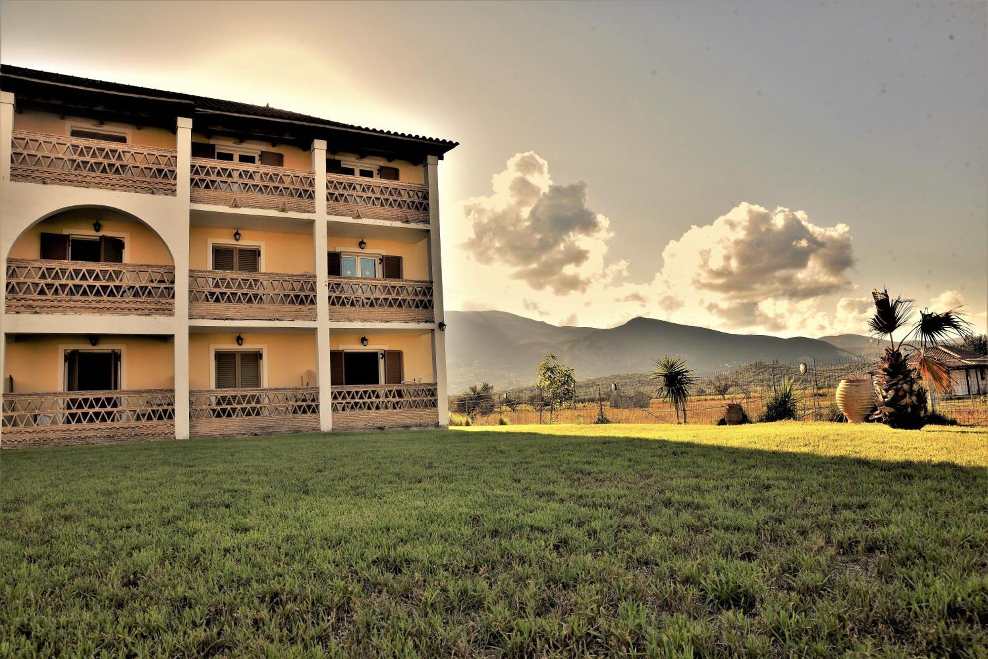 Elpida Hotel อลิกานาส ภายนอก รูปภาพ