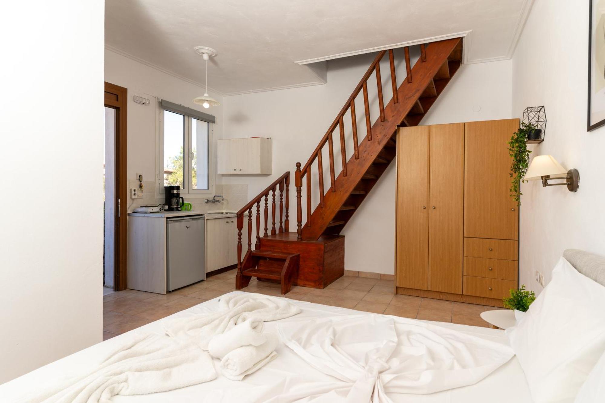 Elpida Hotel อลิกานาส ภายนอก รูปภาพ